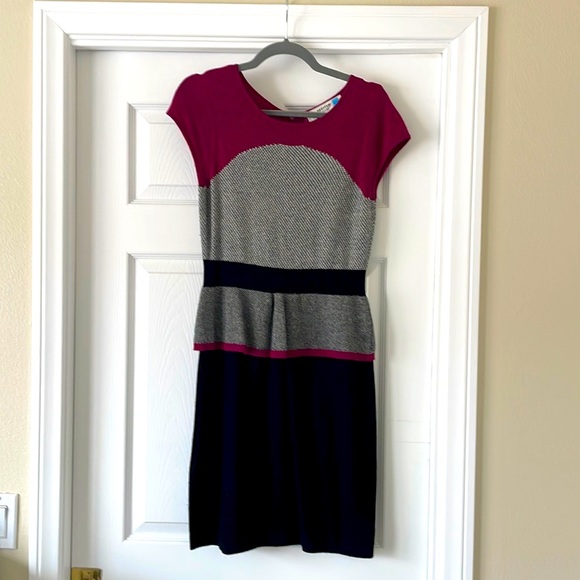Anthropologie Dresses & Skirts - Anthropologie Maroon/Black Dress